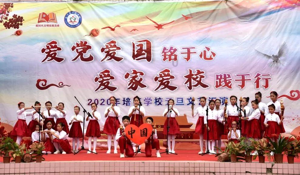 迪马济奥：博阿滕抵达萨勒诺，即将加盟萨勒尼塔纳